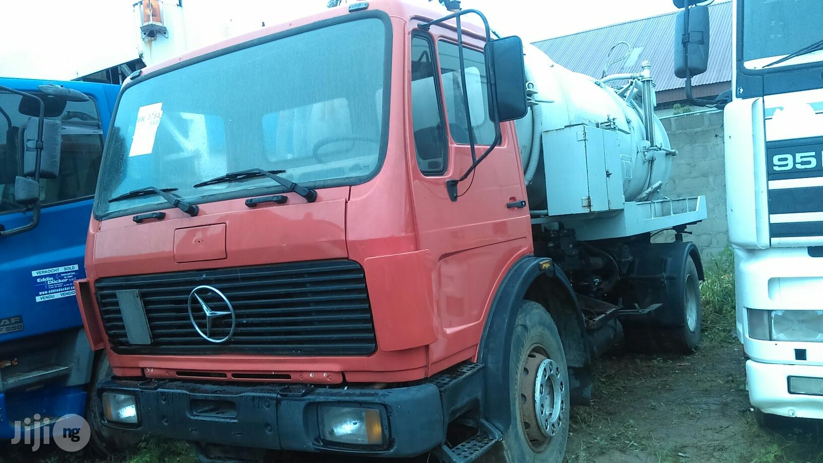 Mercedes Benz Sewage Truck