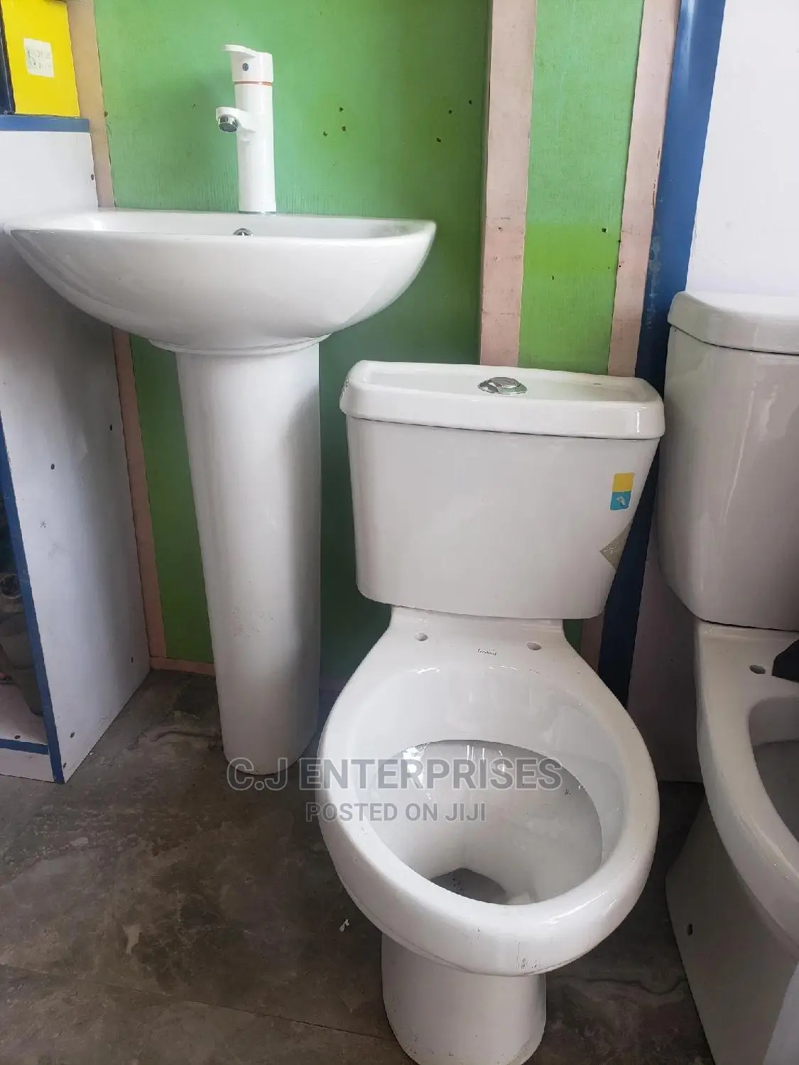 Twyford Water Closet Set