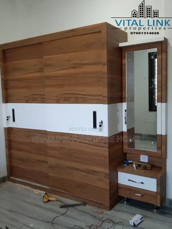 Beautifully Made Wardrobe for Your Homes