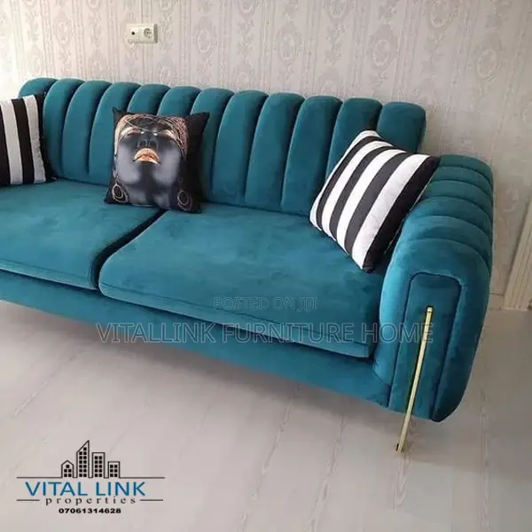 Tastefully Designed Set Ofsofa Just for Your Comfort