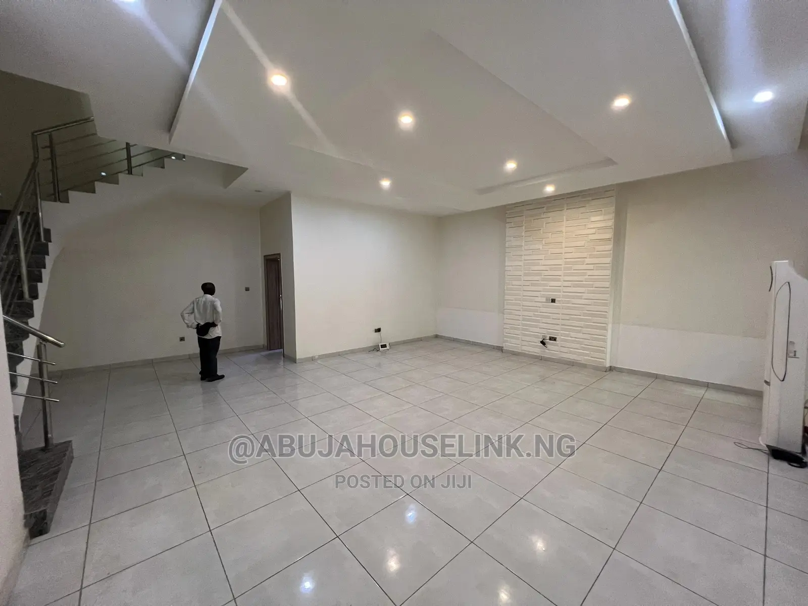 4bdrm Duplex in Guzape for sale