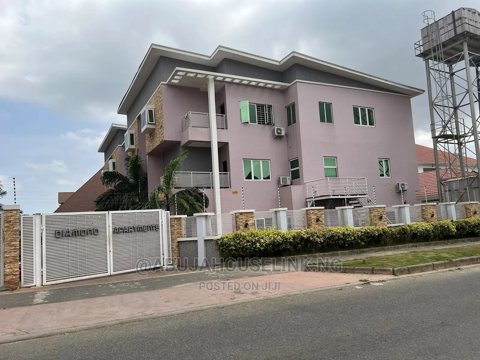 4bdrm Duplex in Guzape for sale