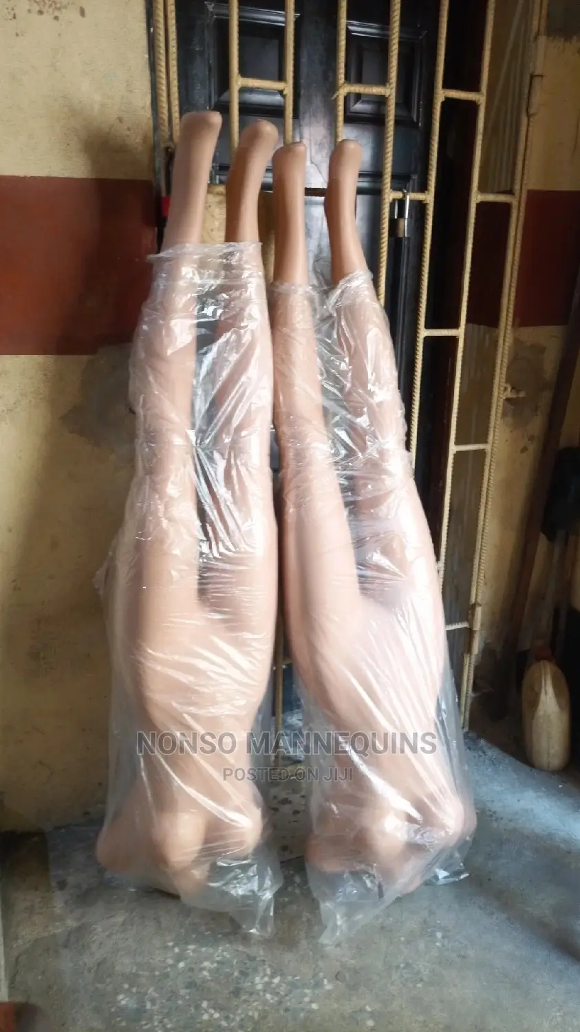 Size 10 Body Female Armless Display Mannequin