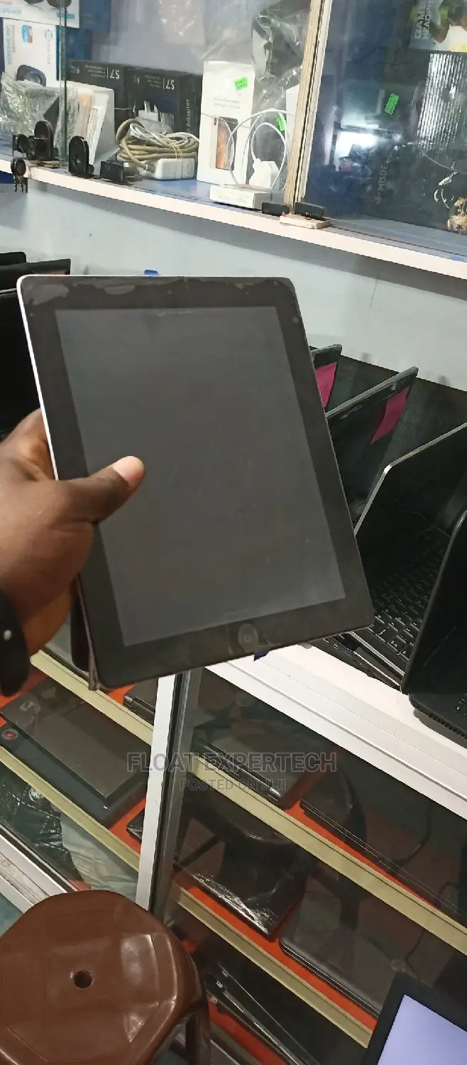 Apple iPad 4 Wi-Fi 16 GB Gray