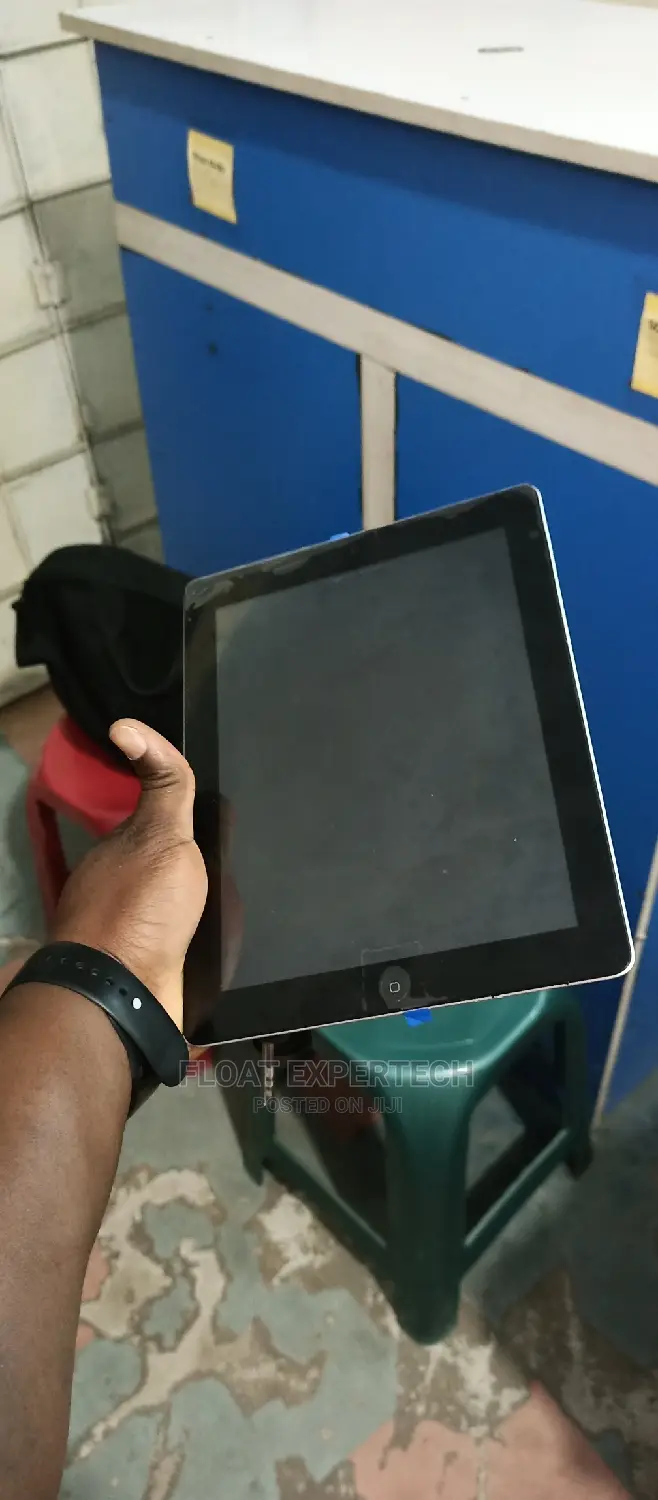 Apple iPad 4 Wi-Fi 16 GB Gray