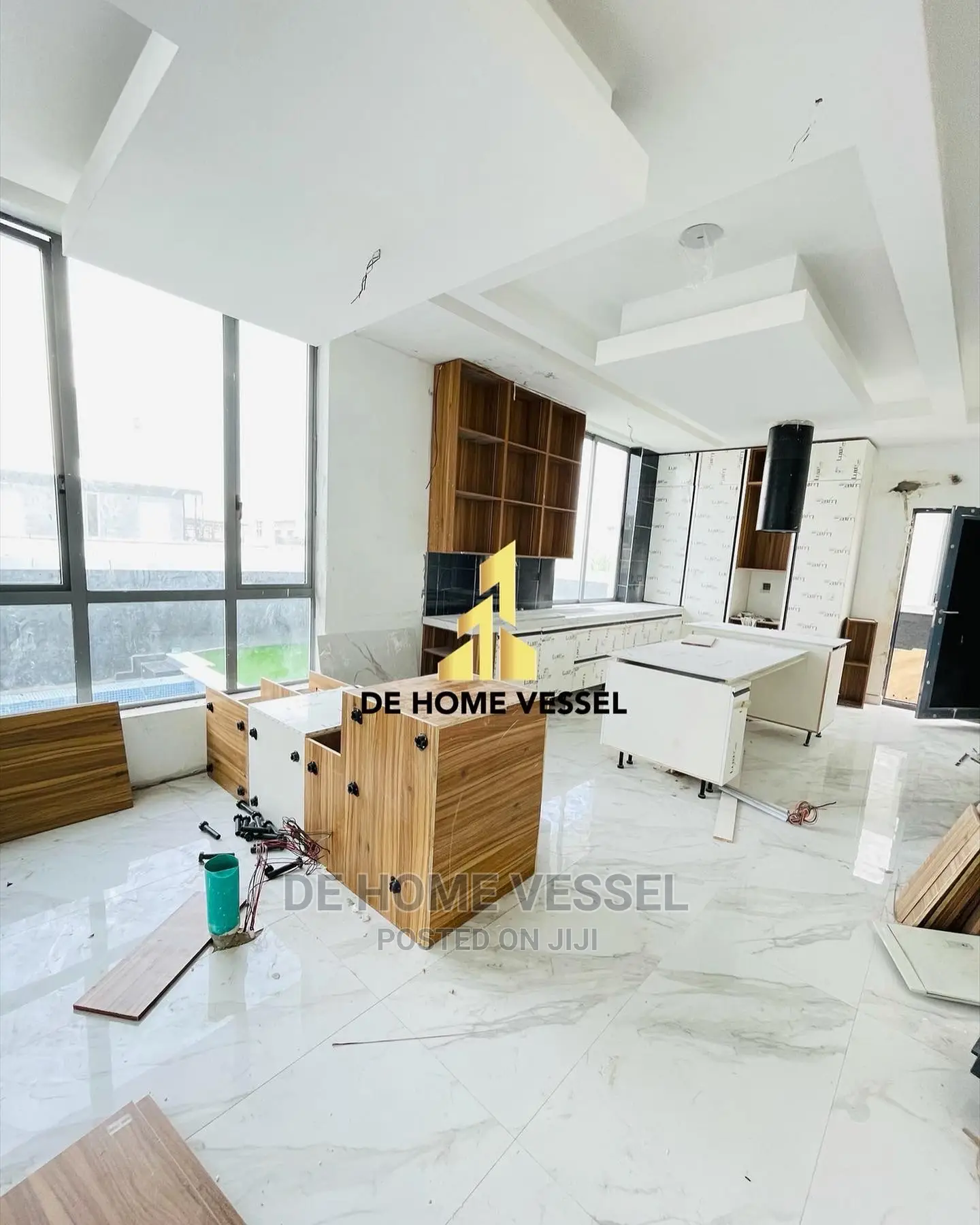 5bdrm Duplex in Osapa london for sale