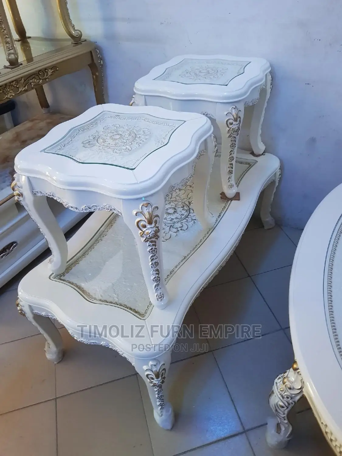 Royal Design Center Table With Two Sides Stools High Quality