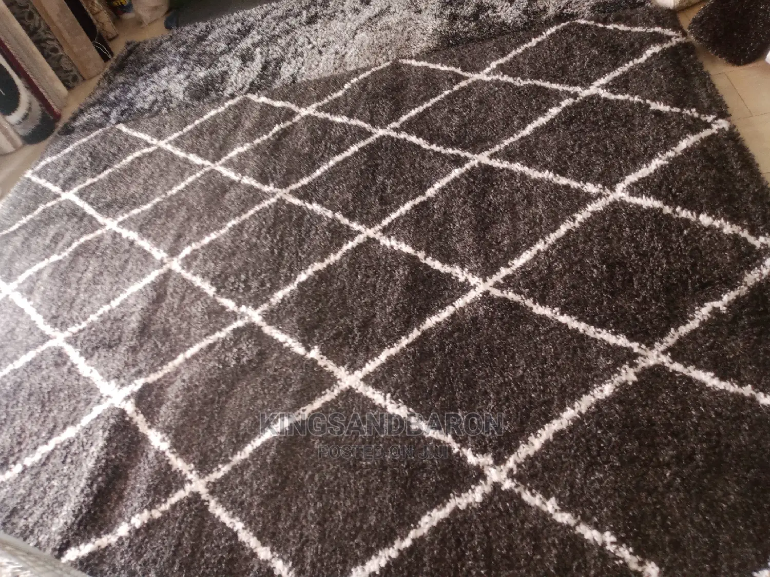 8*10 America Shaggy Rug Available