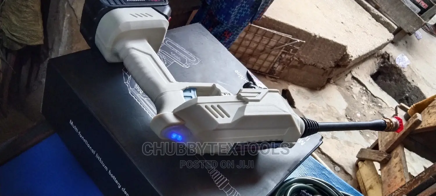 Cordless Car Pressure Washing Machine