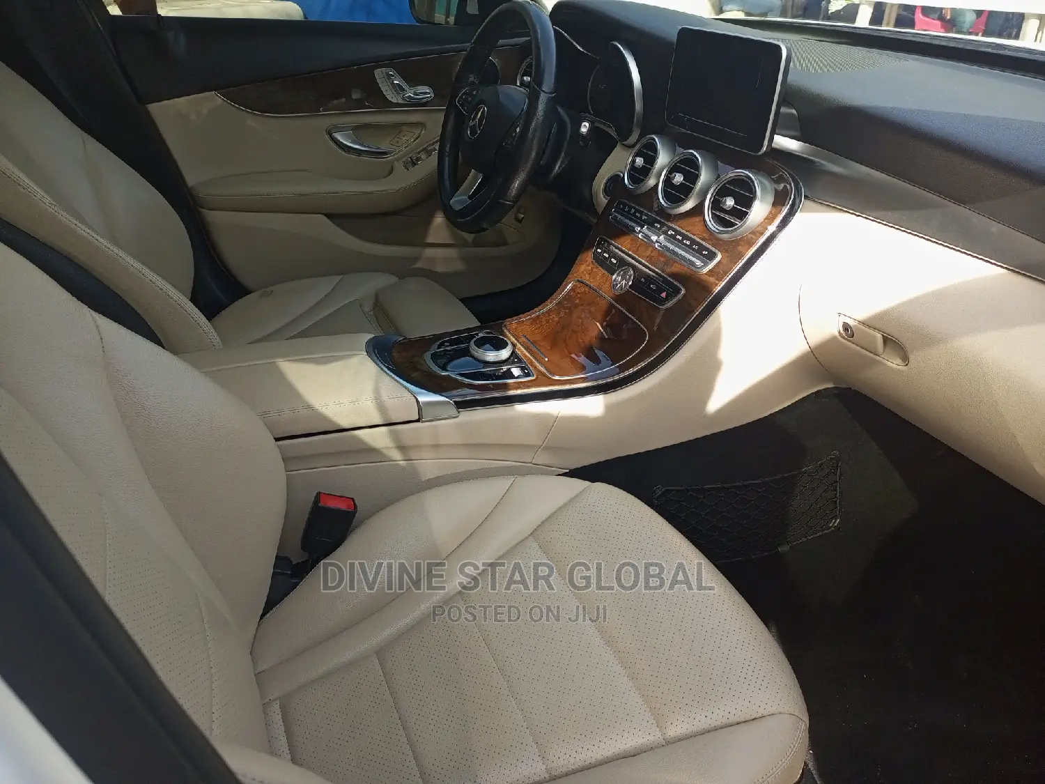 Mercedes-Benz C300 2017 White