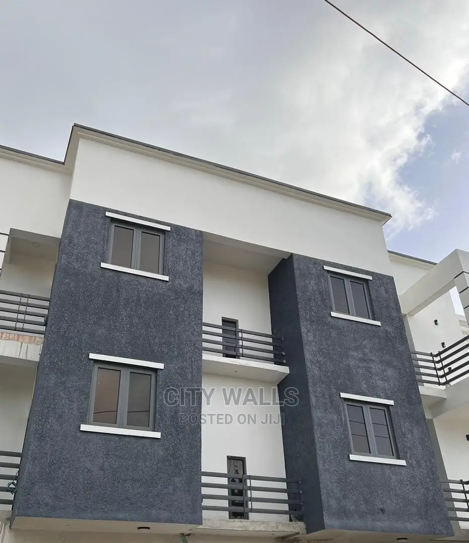 3bdrm Block of Flats in Lekki for rent
