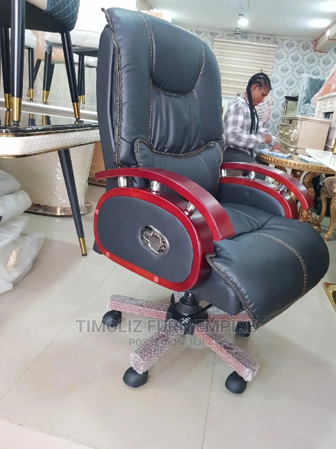 Executive Office Reclining Chair/High Quality.