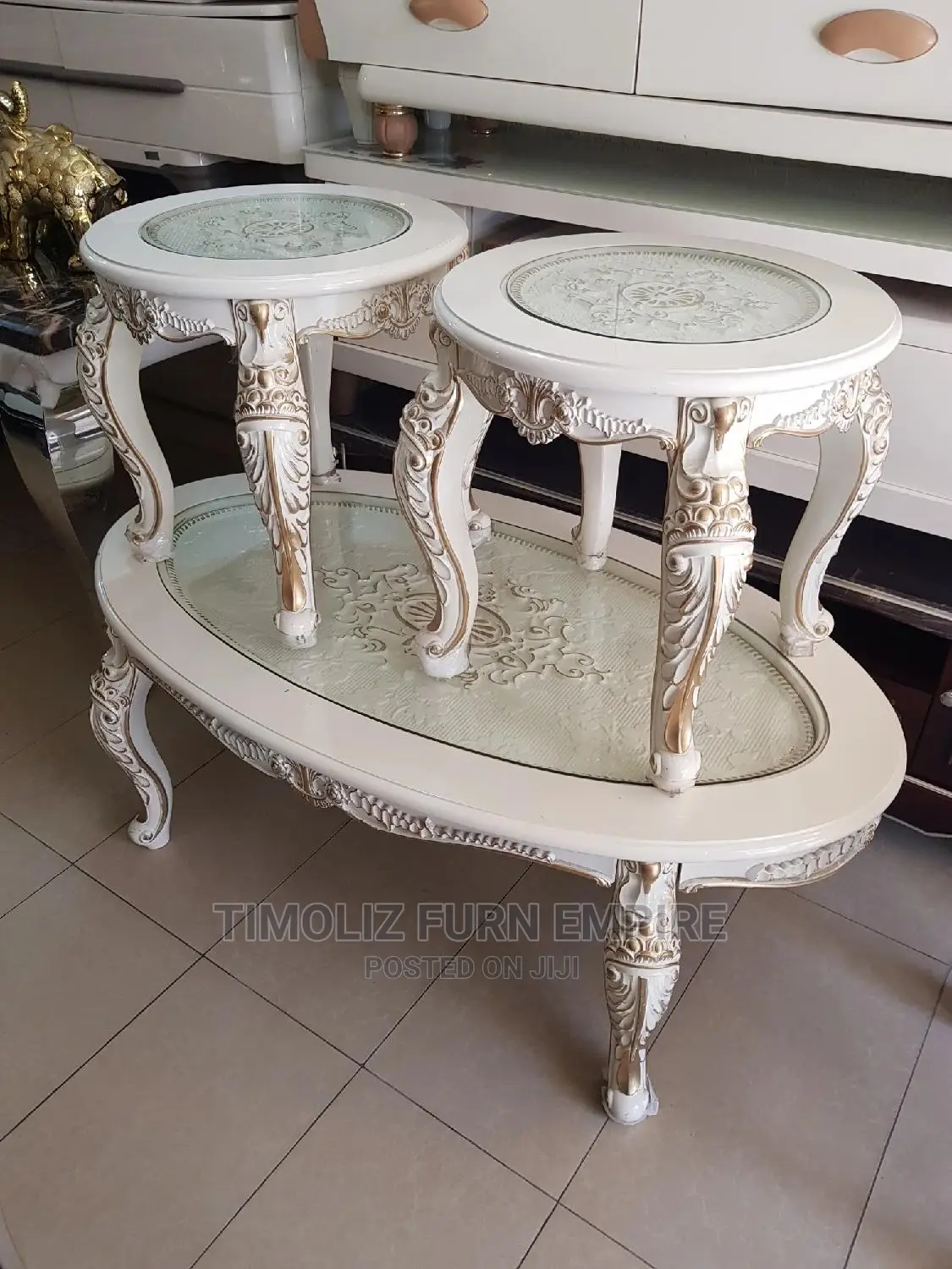 Royal Design Center Table With Tempered Glass Top/Warranty.