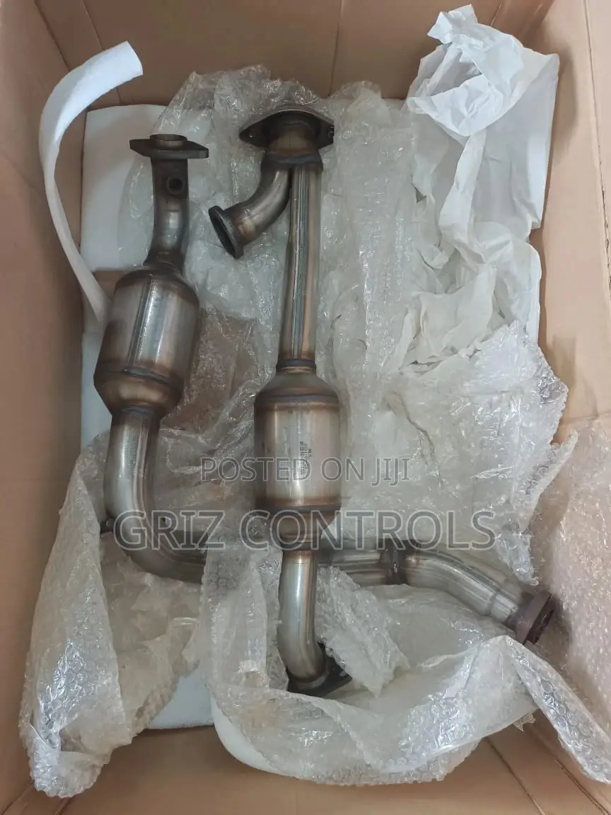 Original Toyota 1gr Engine Underneath Catalytic Converter