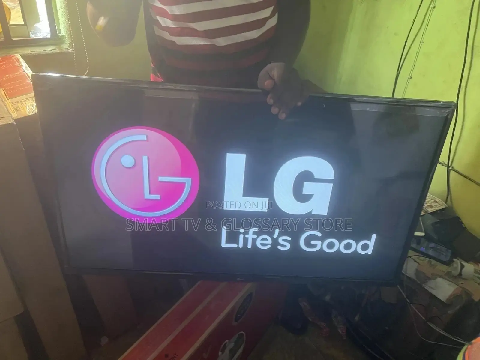 LG 32 Inches LED TV