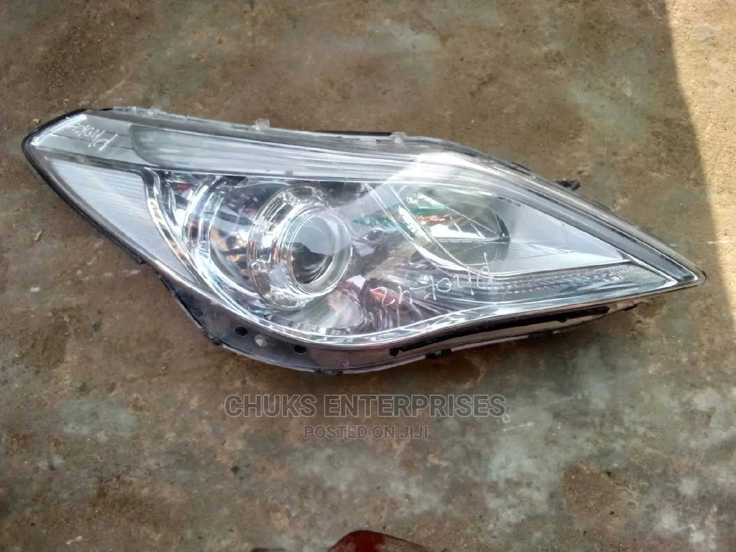 Hyundai Azera 2014 Headlight Tokunbo