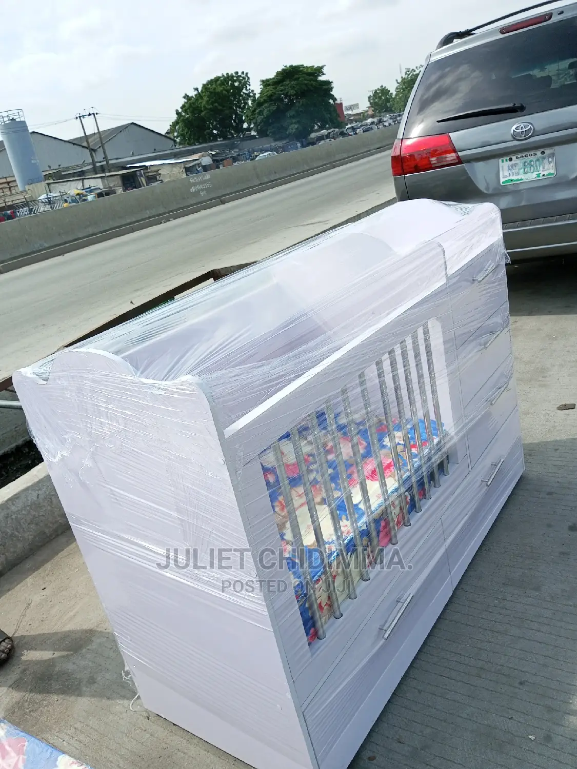 A Quality Baby Bed With Mattress