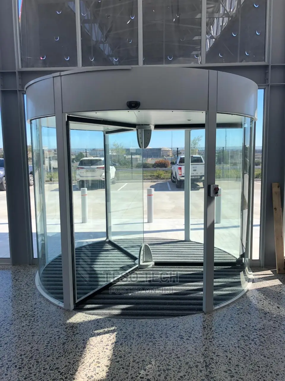 Revolving Door System