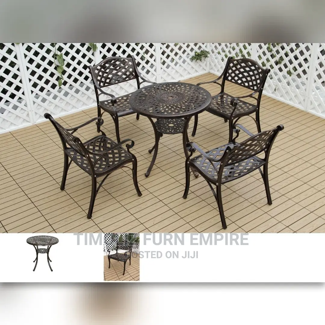 Lightweight Aluminium Outdoor/Patio Garden Table Set.