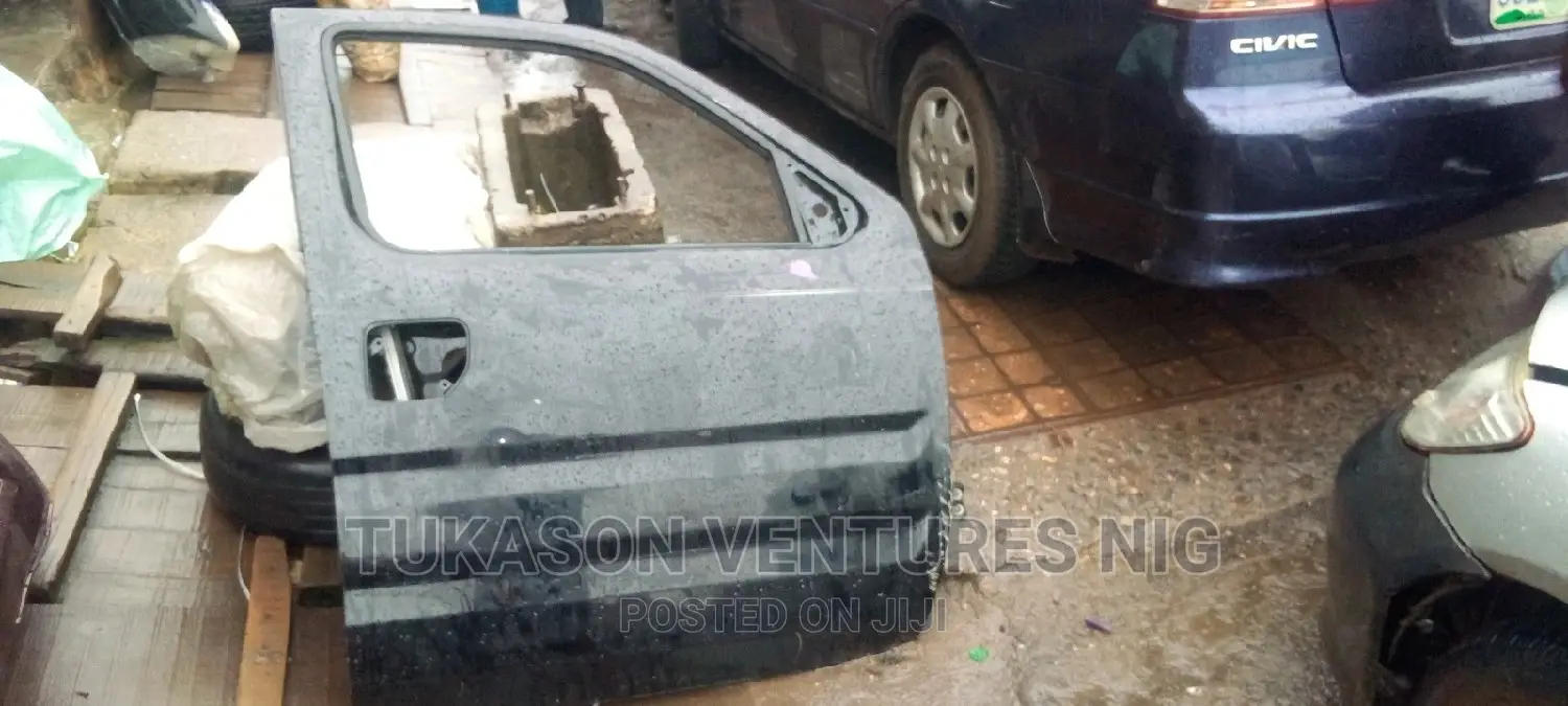 Door Honda Ridgeline 2010