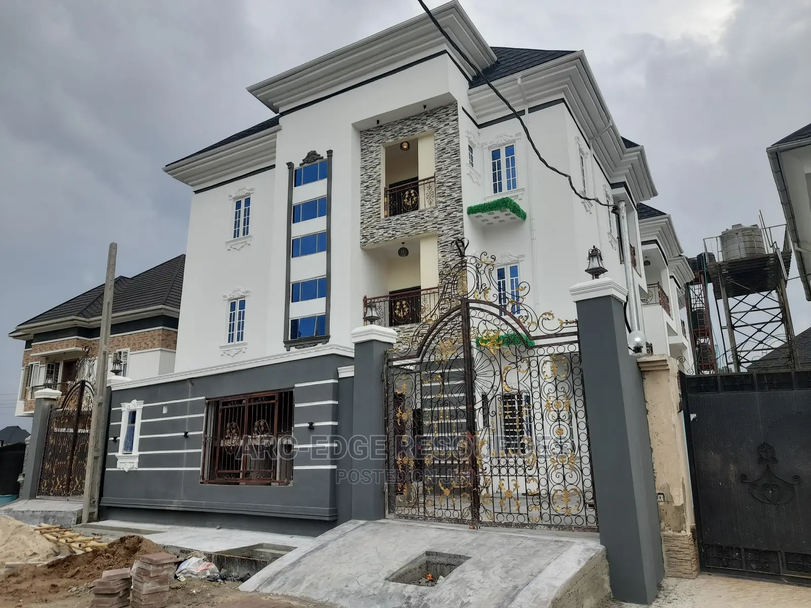 2bdrm Apartment in Apple Junction for sale