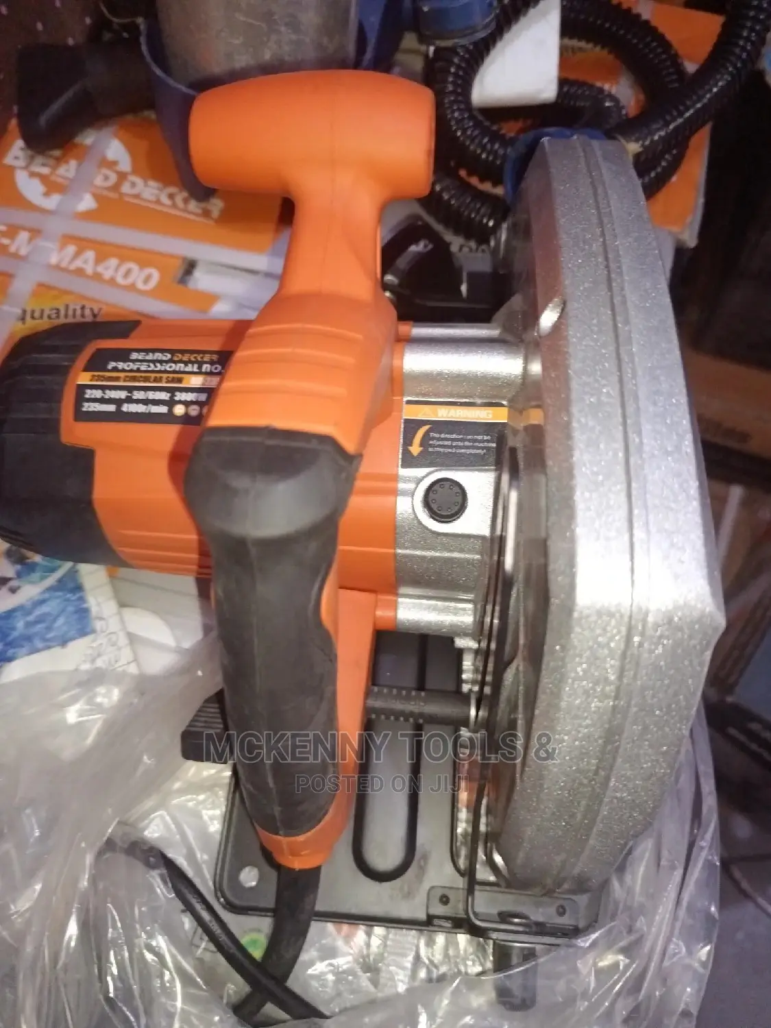 235mm Be and Decker Professional Circular Saw Machine 3800 W