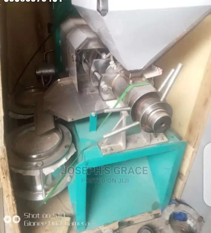 Industrial Groundnut Oil Press Machine