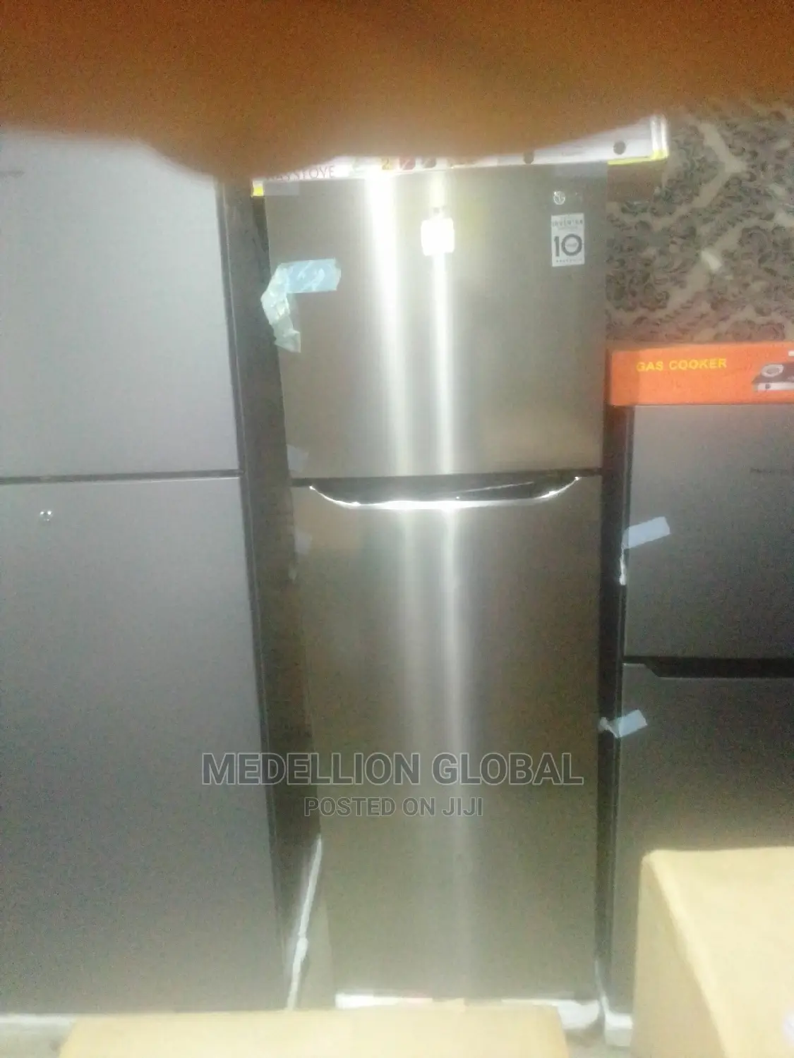 Lg 272l Two Door Top Freezer Refrigerator