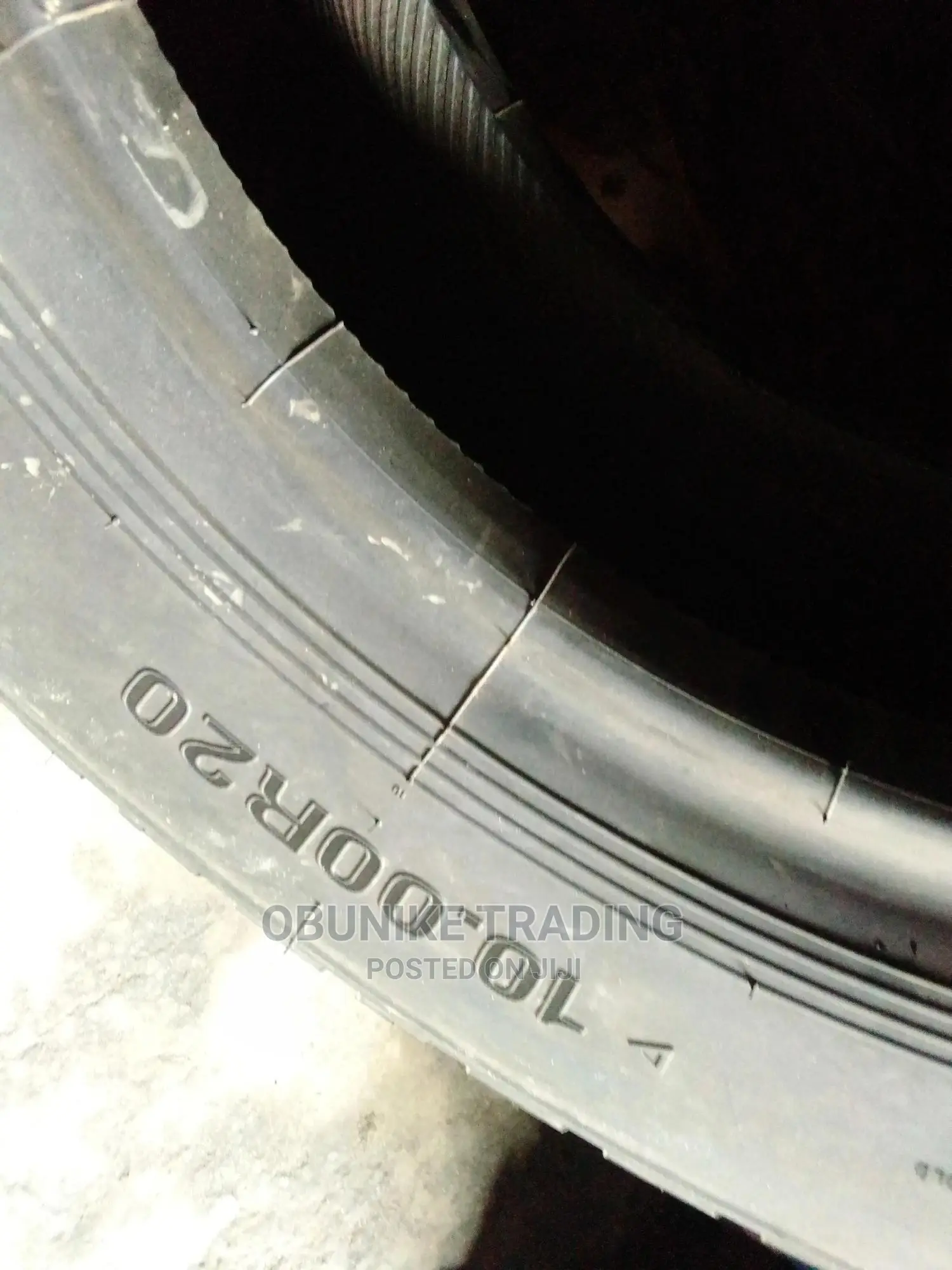 10.00R20 Deruibo Truck Tyre
