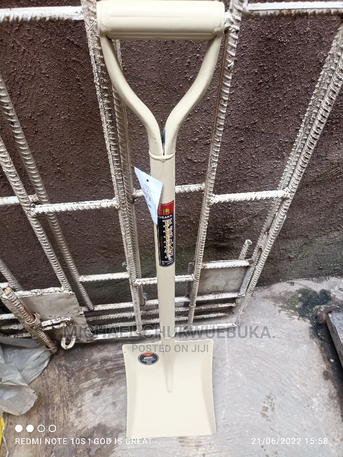Big Hand Shovel