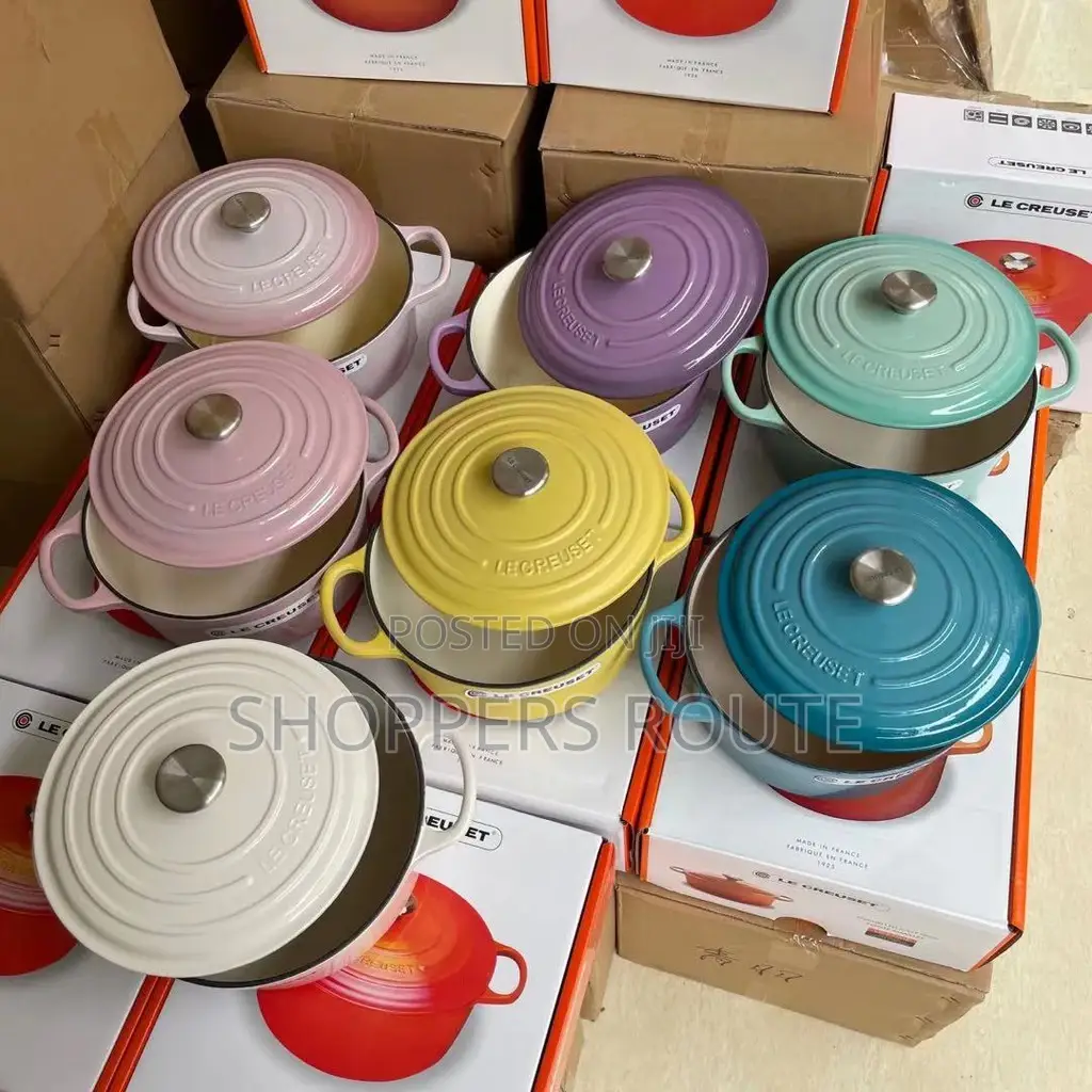 Le Creuset Signature Enamelled Cast Iron Dutch Oven 24cm