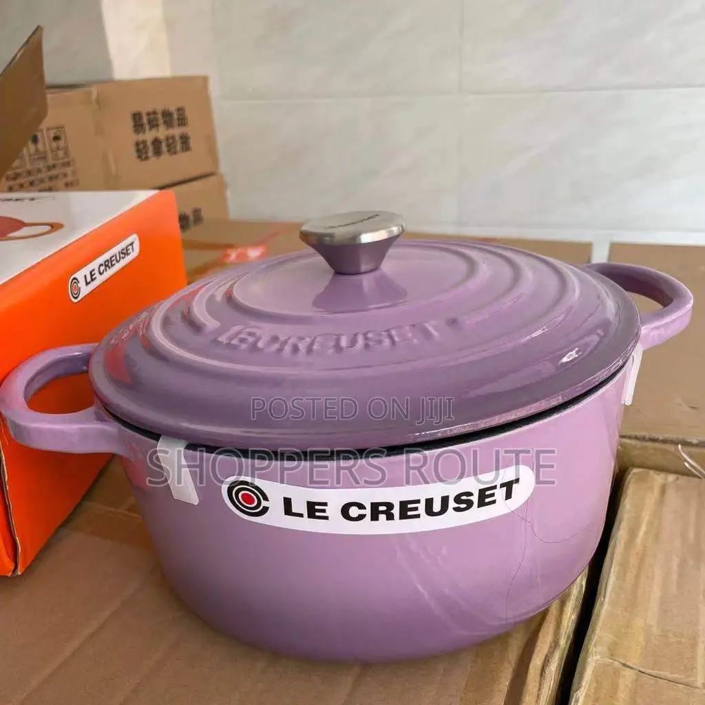 Le Creuset Signature Enamelled Cast Iron Dutch Oven 24cm