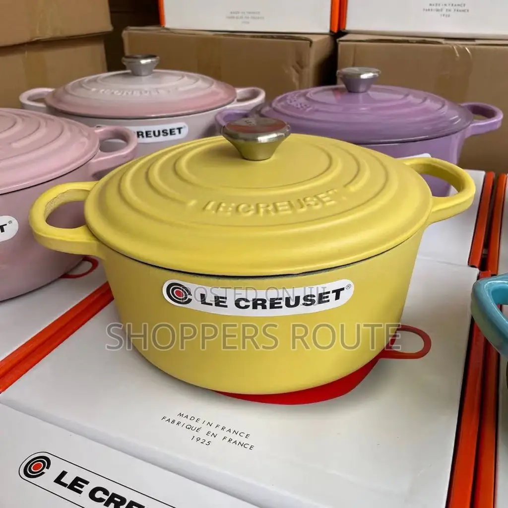 Le Creuset Signature Enamelled Cast Iron Dutch Oven 24cm