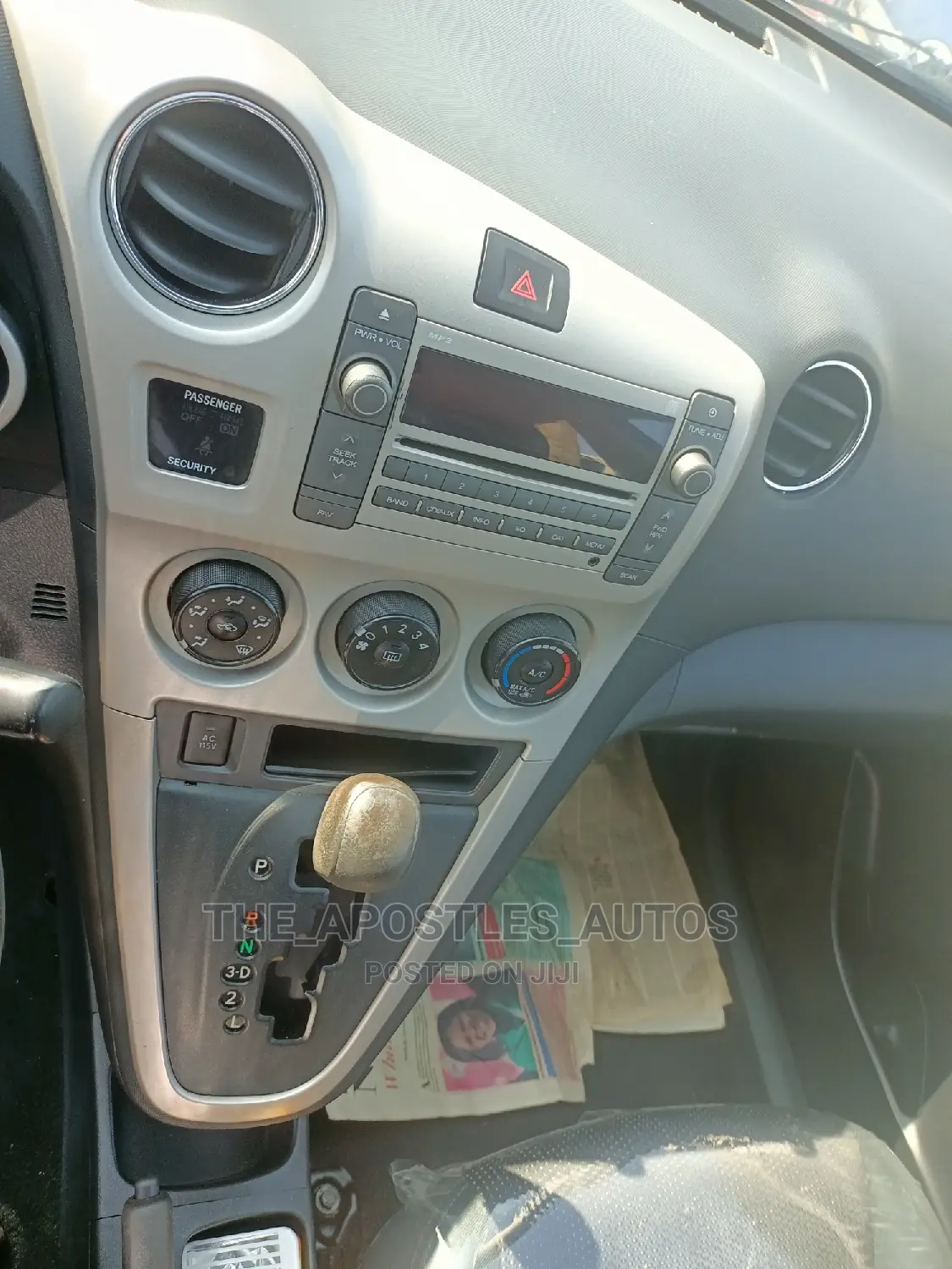 Pontiac Vibe 2.4 4WD 2009 Gray