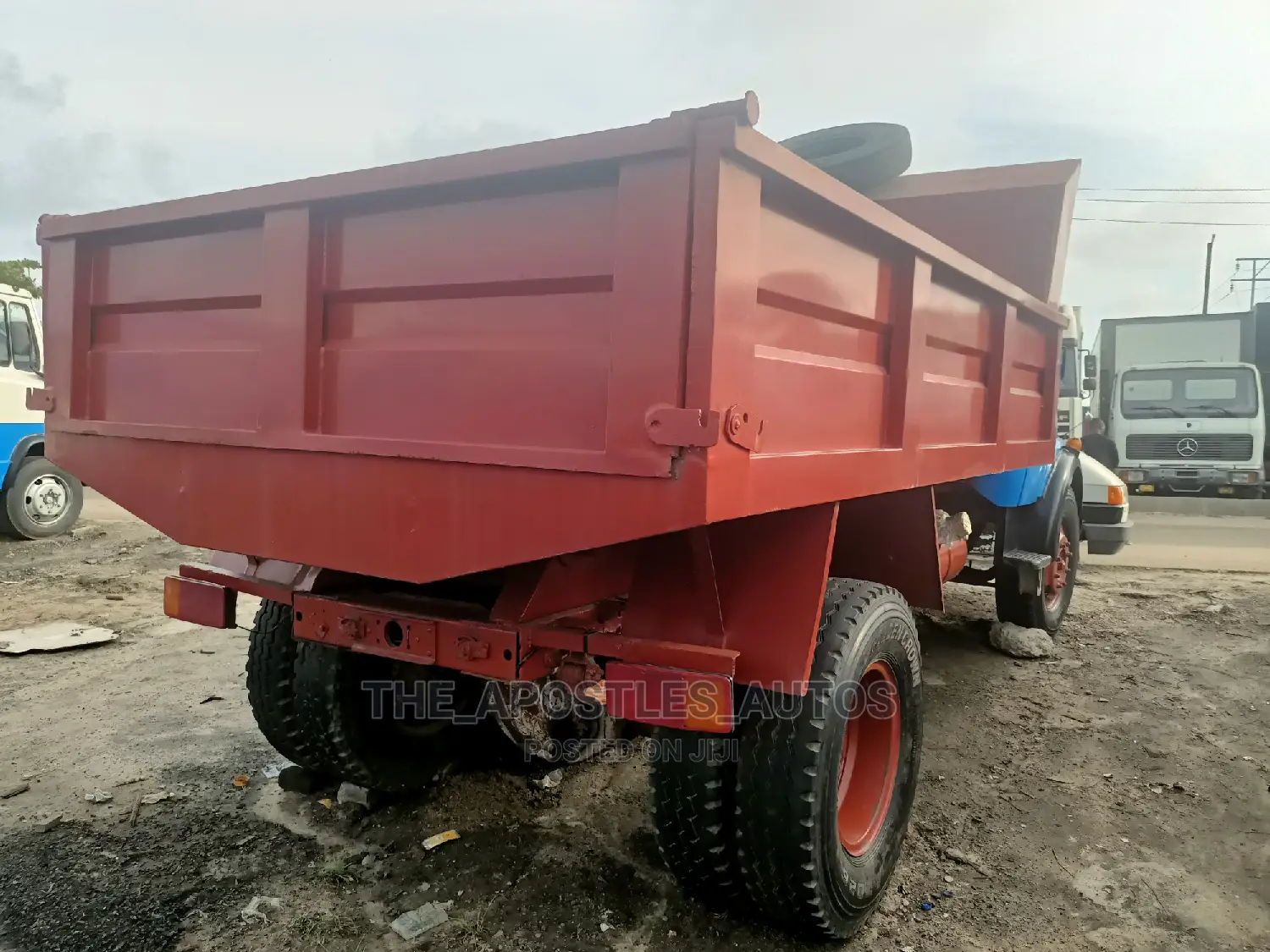 Mercedes Tipper