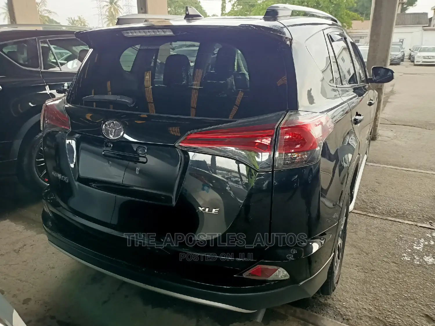 Toyota RAV4 XLE AWD (2.5L 4cyl 6A) 2016 Black