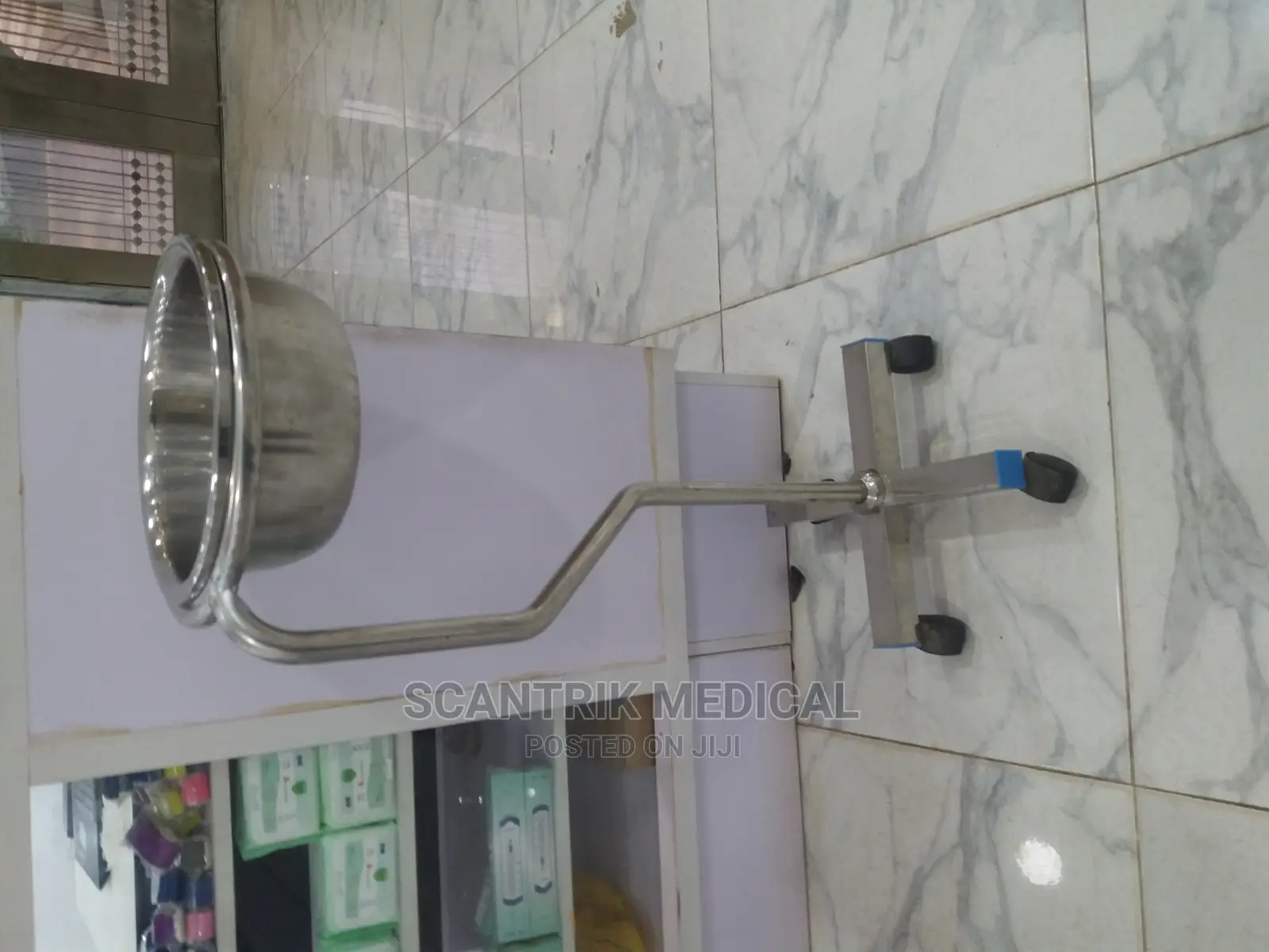 Hygienic Dental Wash Hand Stand With Castors