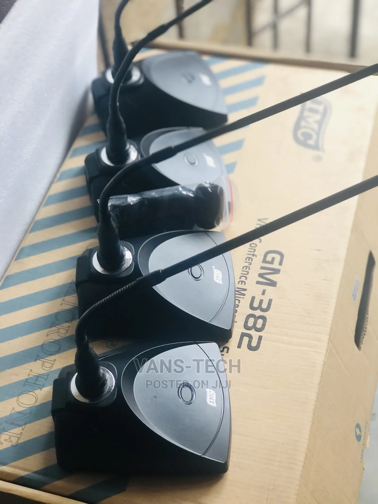 4 in 1 Confrence Wireless Microphones (Imc)