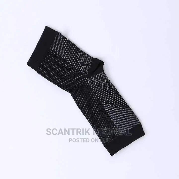 Easy to Wear Ankle Support Socks