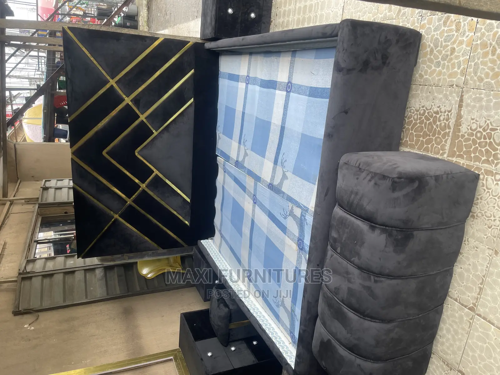 Complete Set of Ofosry Bed