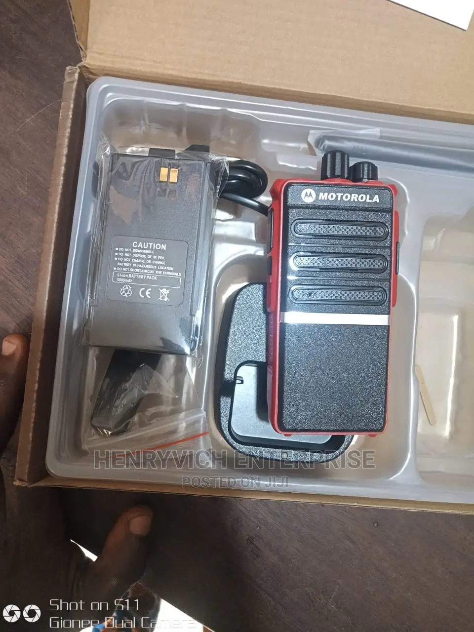 Motorola 2 Way Long Range Walkie Talkie.