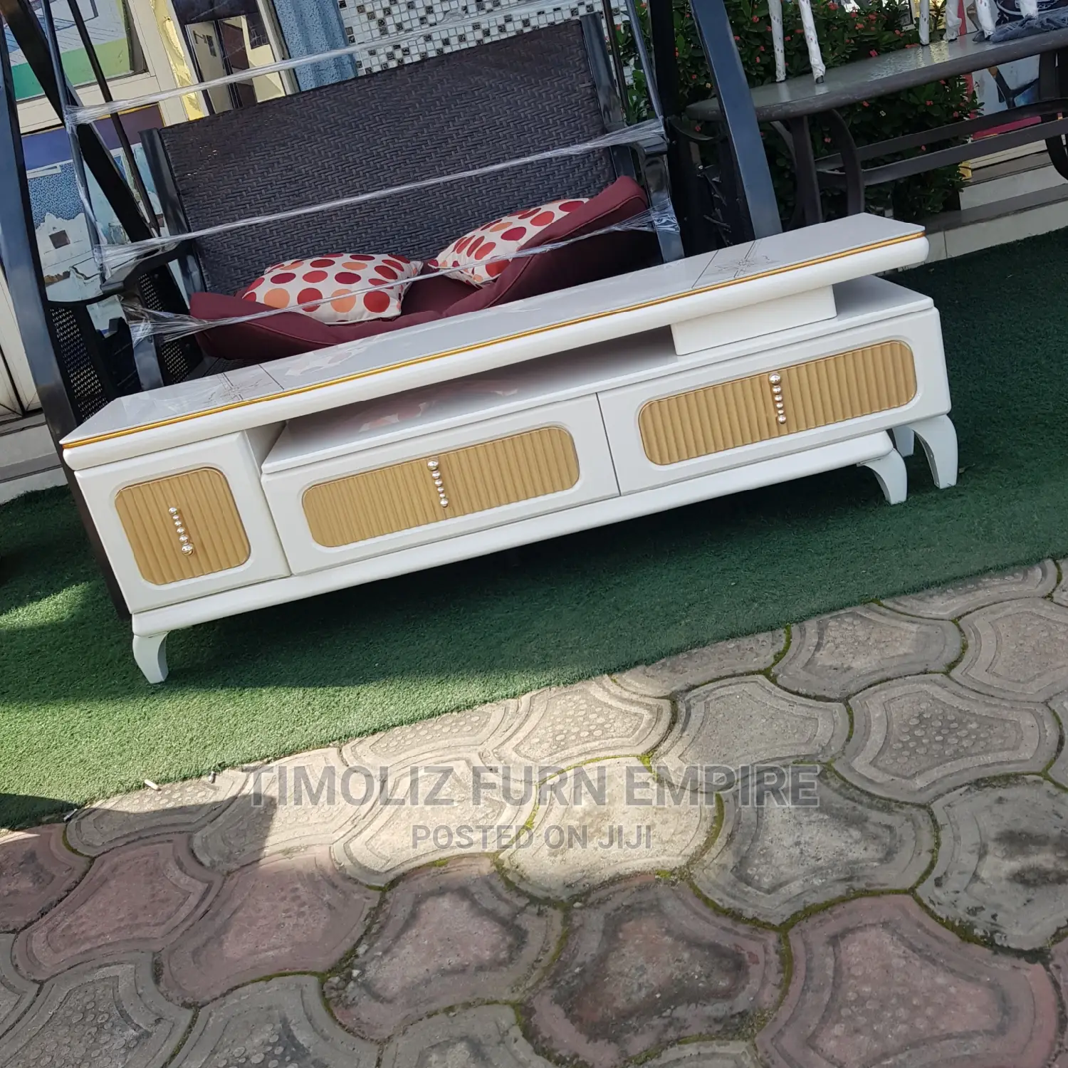 Adjustable TV Stand With Storage Spaces, Foreign.