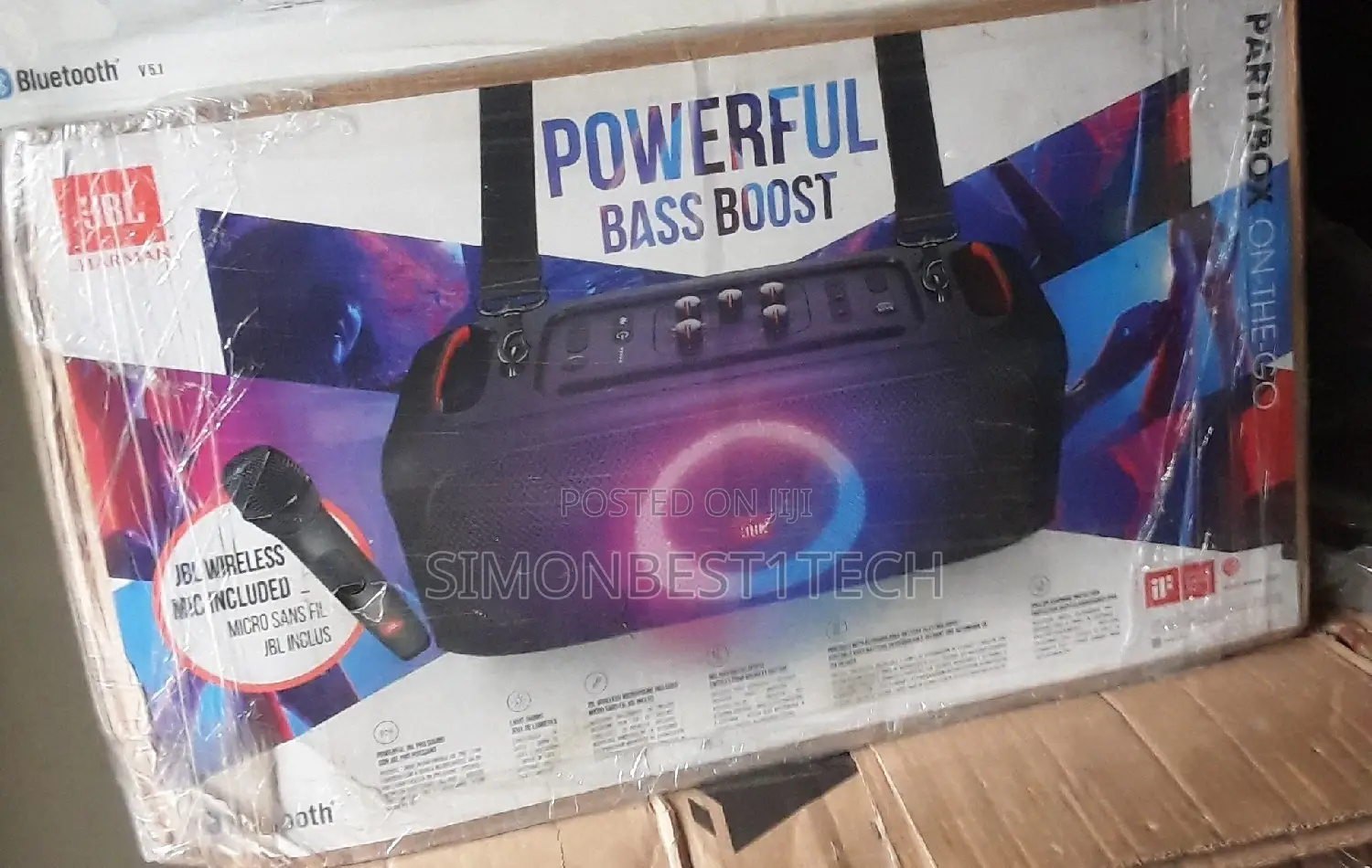 JBL Speaker Partybox on the Go.