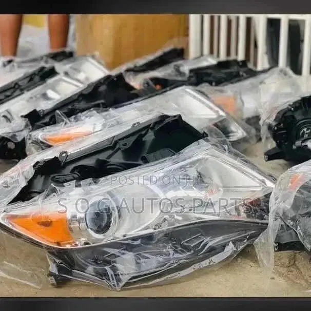 Headlamp Venza 2010