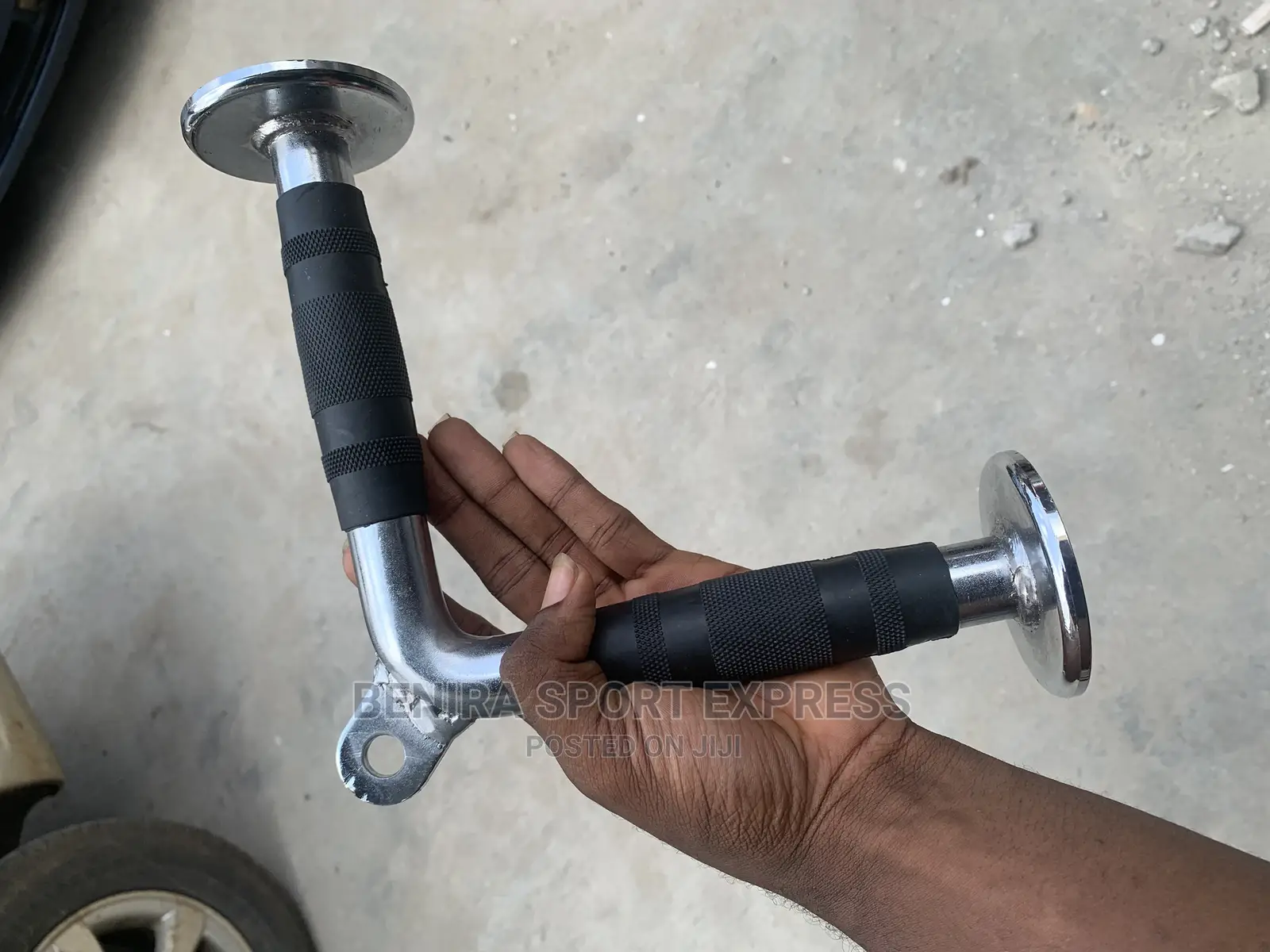 V-shaped Latpull Down