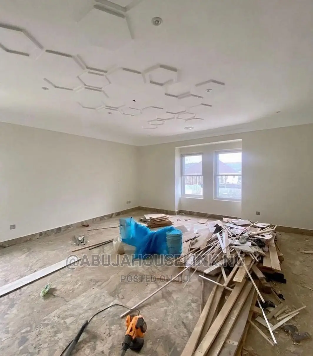 6bdrm Mansion in Guzape for sale