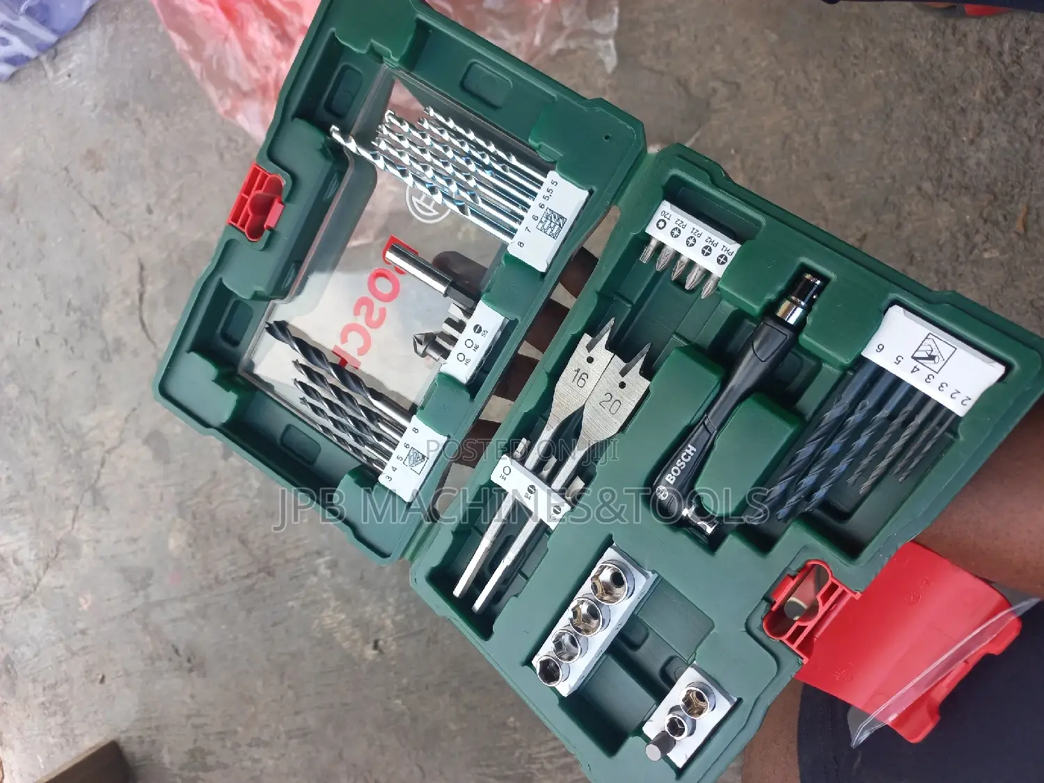Screw and Drill Set for Wood Work Bosch