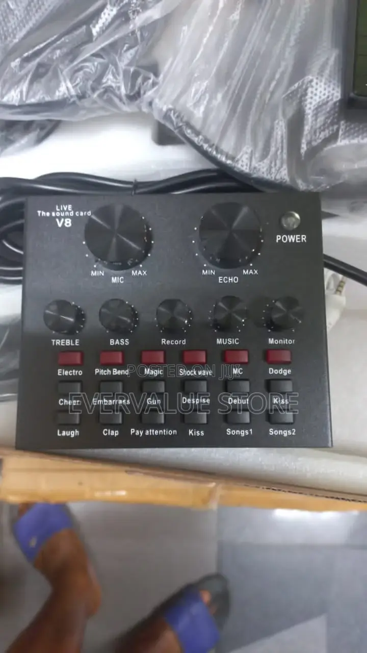 Studio Condenser Microphone With Soundcard Pop Filter