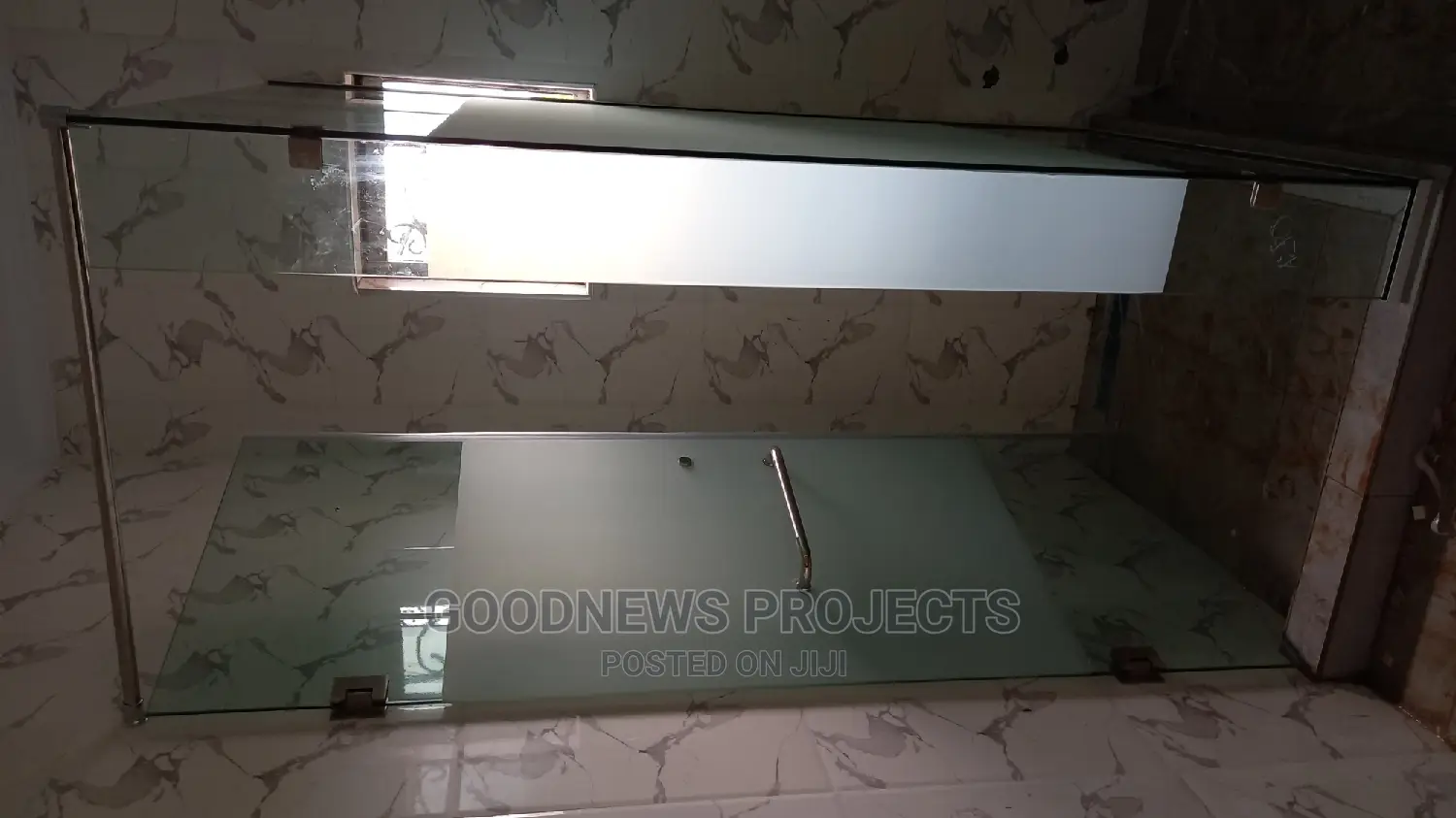 Glass Cubicle With Hinge Door