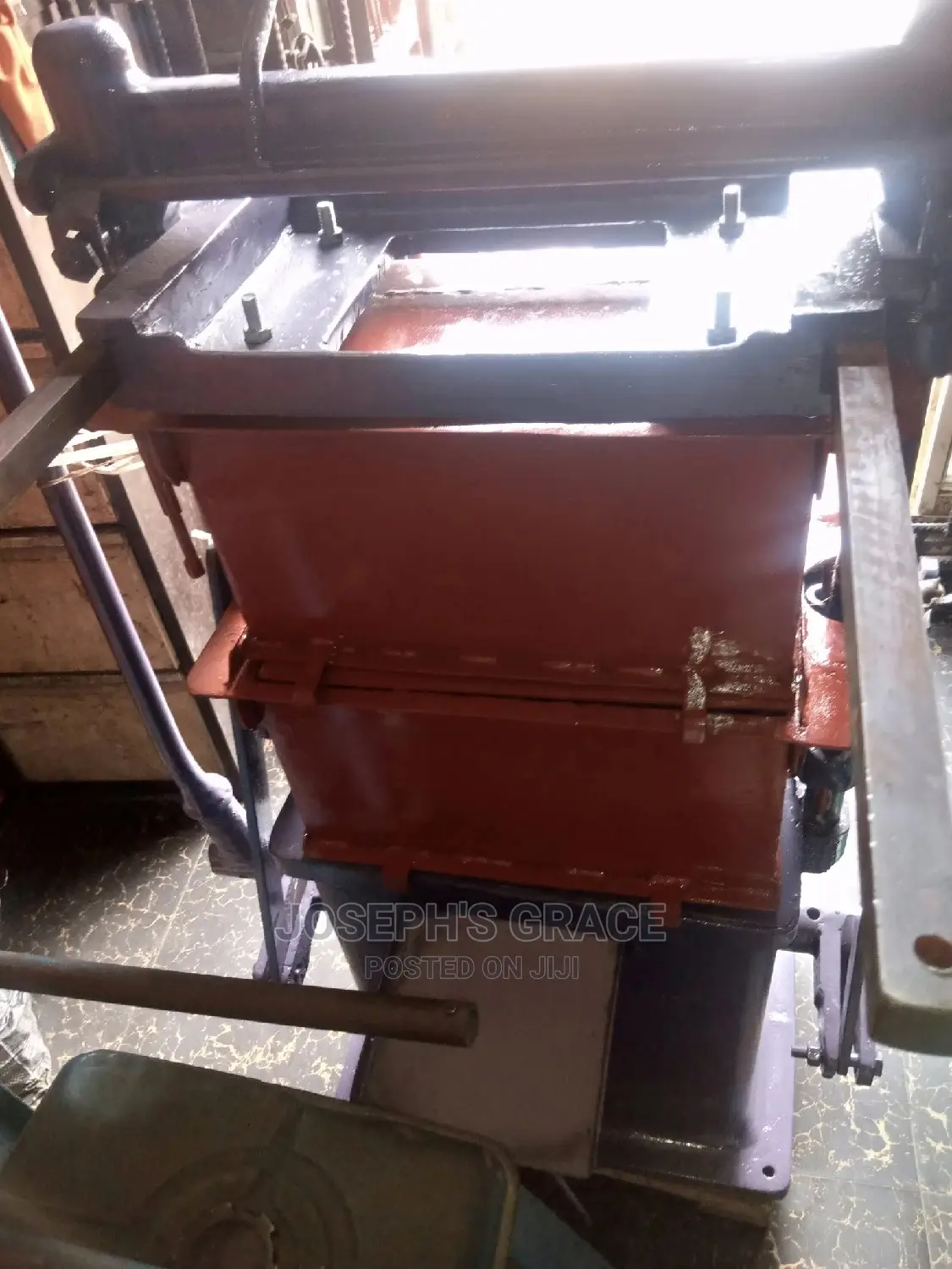 Block Moulding Machine(9inchs)1 Mould (6inchs) 2 Mould